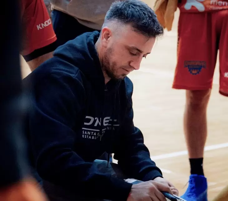 RIVADAVIA B�SQUET