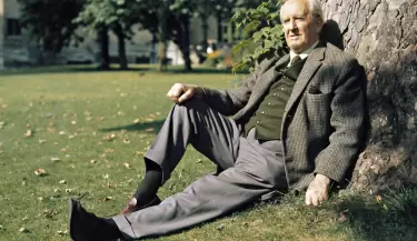 J. R. R. Tolkien: 133 a�os del genio que cre� la Tierra Media