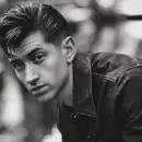 Alex Turner cumple 39 a�os: vida, obra y datos curiosos del �cono brit�nico que transform� el rock alternativo