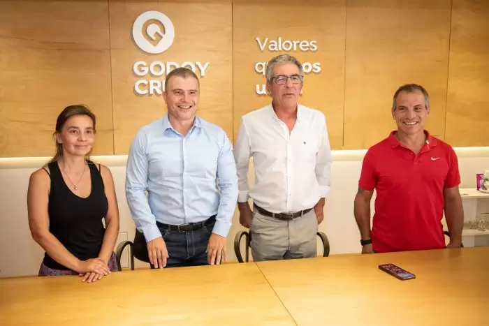 Construir�n dos nuevas canchas de P�del en Godoy Cruz
