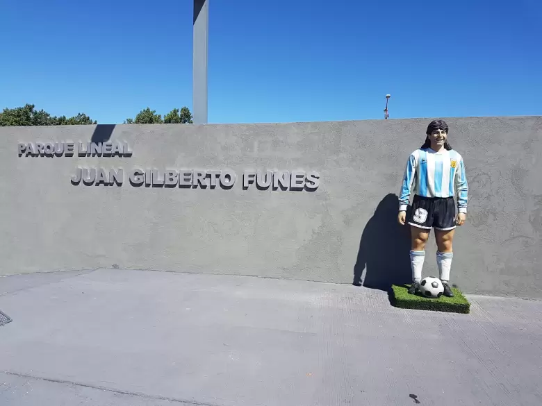 JUAN GILBERTO FUNES