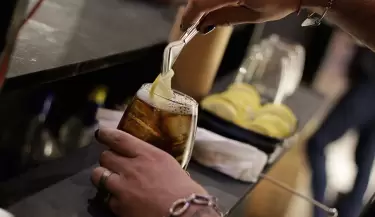 gin Y boleros