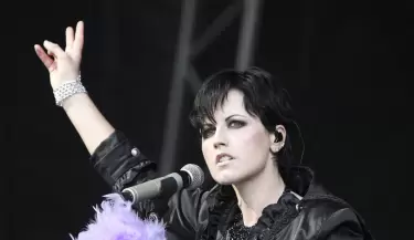 Hoy recordamos a Dolores O'Riordan, la voz inmortal de The Cranberries, a 7 a�os de su partida
