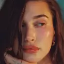 Good girl makeup de Hailey Bieber: el regreso a lo natural y simple