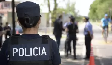 Polic�a