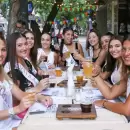 Las aspirantes al cetro de Godoy Cruz se capacitaron en la elaboraci�n de cervezas