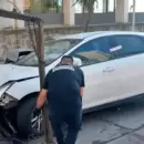 (Video) Una adolescente conduc�a alcoholizada y choc� contra cuatro autos estacionados
