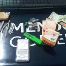 Procedimiento en Godoy Cruz: dos detenidos por drogas y secuestro de dinero y celulares