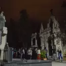 Historias de vitivinicultura en el recorrido nocturno por el Cementerio