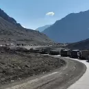 (Videos) Oper� otra vez la frontera con Chile y hubo largas filas de veh�culos: cruzaron 500 camiones
