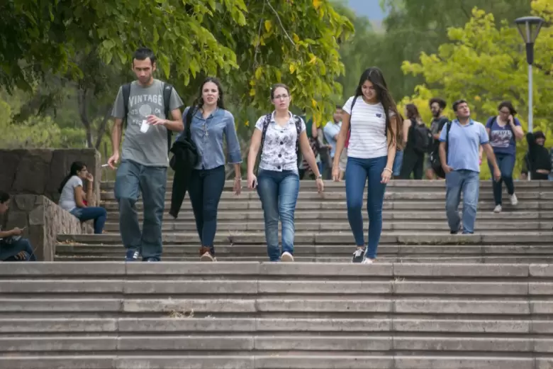 La UNCUYO realizar� un censo estudiantil para actualizar el perfil de su alumnado.