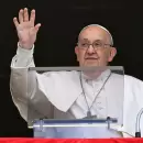 El papa Francisco mejor� notoriamente y ya hizo algunos "trabajos" de poca relevancia