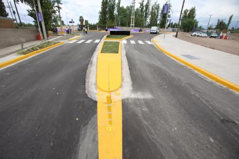 Inauguraci�n de la rotonda de Elpidio Gonz�lez y Estrada
