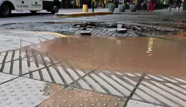 Rotura de ca�o maestro en pleno centro
