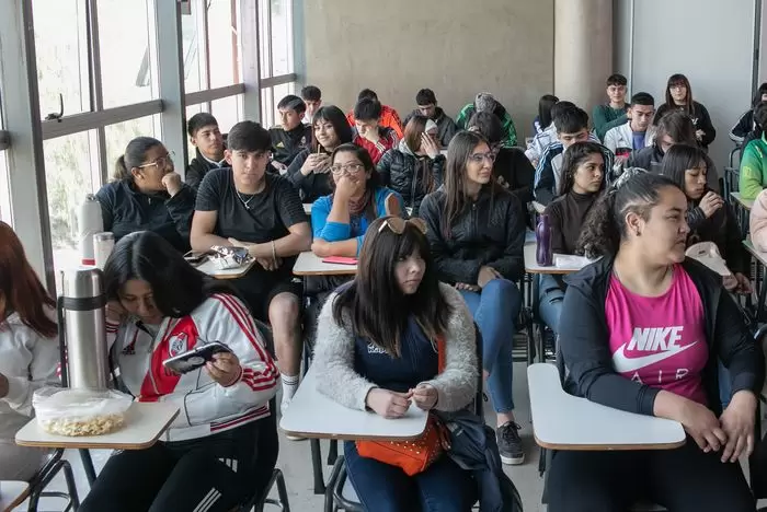 alumnos secundaria clases
