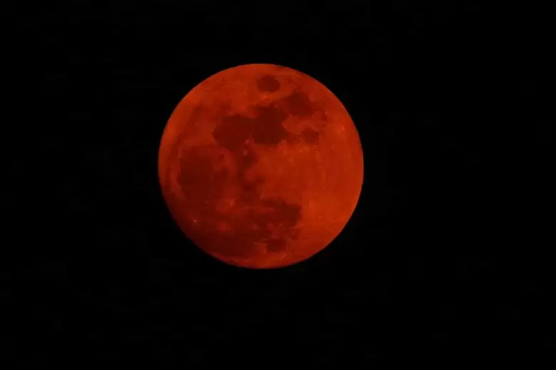 luna roja