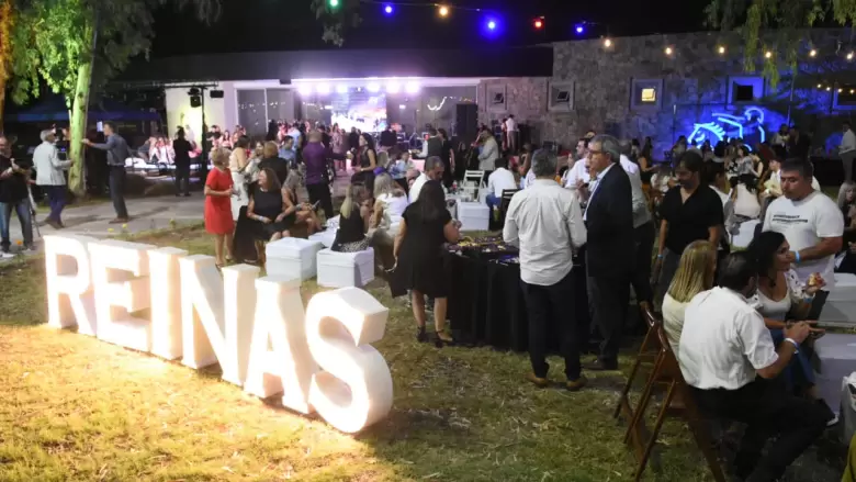 Brindis de las Reinas en San Mart�n