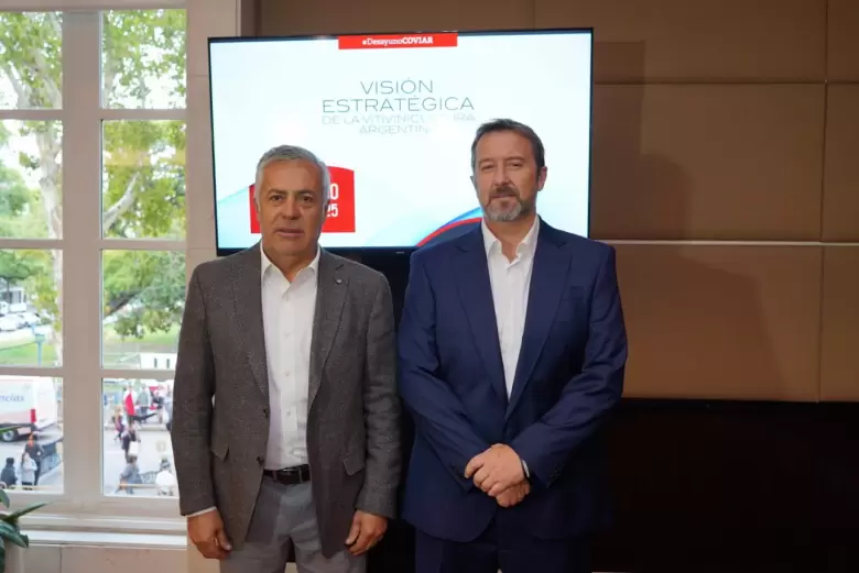 Desayuno de la Coviar 2025
