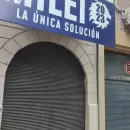 (Video) En repudio a Javier Milei, atacaron la sede del Partido Demócrata