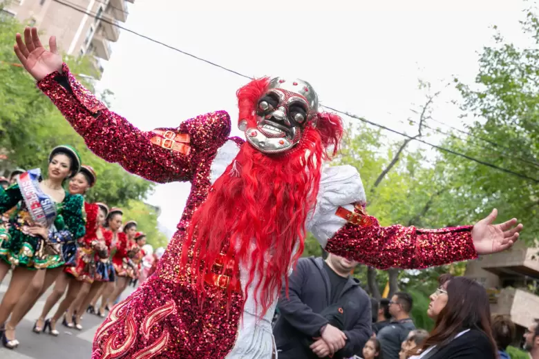 Intenso operativo de limpieza en la Ciudad de Mendoza tras los festejos vendimiales y el aniversario de la Arístides