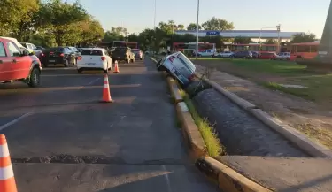 Conductor ebrio en la Costanera