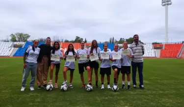 Programa "Idolas del futuro": futbolistas mendocinas fueron becadas para entrena