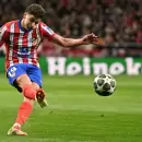 Pol�mica definici�n: el penal que le anularon a Juli�n �lvarez en la eliminaci�n del Atl�tico Madrid