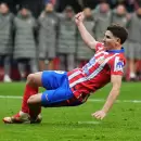 Bombazo: la IFAB cambi� las reglas por el doble toque en el penal de Juli�n �lvarez