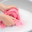 La Anmat prohibi� la venta de un detergente, un jab�n para ropa y otros productos de limpieza