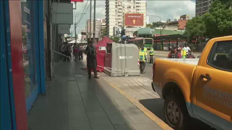 beb� muerto en contenedor de basura