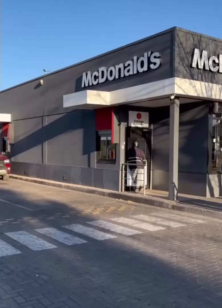 Mc Donalds terminal