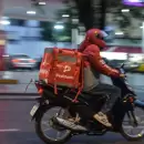 Motochorros asaltaron a un joven delivery en Guaymall�n: se llevaron la moto y su celular