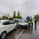 (Video) Accidente en la Costanera: una mujer perdió el control y terminó en el hospital