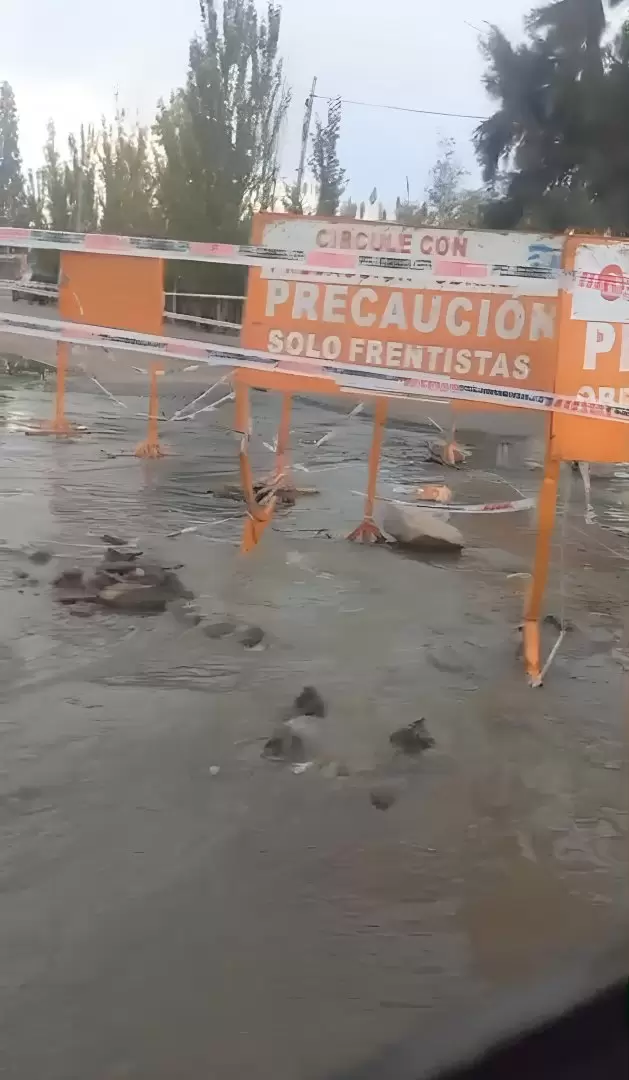 Desborde de cloacas en Corralitos