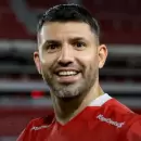 Con un golazo del Kun Ag�ero, el Senior de Independiente y Racing igualaron en un partidazo