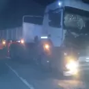 Fuerte choque entre camiones en la Ruta 7: uno termin� volcado