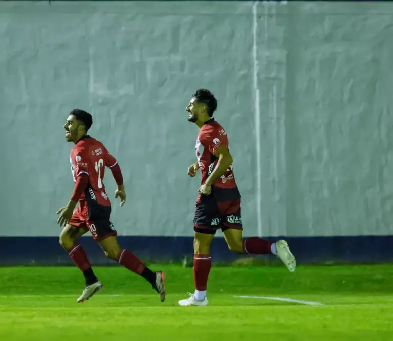 deportivo-maipu-tristan-suarez-la-primera-nacional