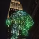 (VIDEO) Un King Kong de drones se trep� al Empire State