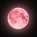 C�mo te afectar� la Luna Rosa del s�bado: qu� es y qu� significa para tu energ�a emocional