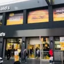 Un hombre murió luego de atragantarse en un reconocido local de comida rápida