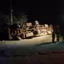 Impactante vuelco de un cami�n en la ruta 40, en Lavalle