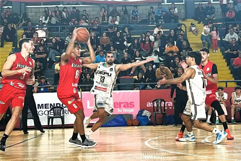 HURACAN BASQUET