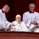 Ante una multitud, Francisco apareci� en la misa de Pascua y pidi� por la paz mundial