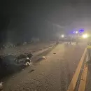 Una moto se despist� y termin� debajo de un cami�n en la ruta 7: dos argentinos muertos