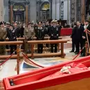 Una multitud pas� por la Bas�lica de San Pedro para darle el �ltimo adi�s al papa Francisco