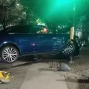 Un conductor cruz� en rojo y provoc� un violento choque en Capital