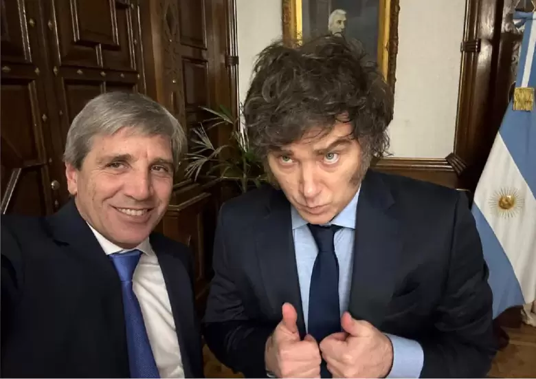 Luis Caputo y Javier Milei