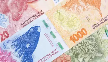 pesos argentinos