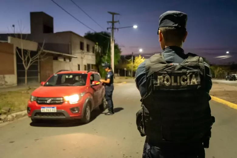 policía Mendoza patrulla