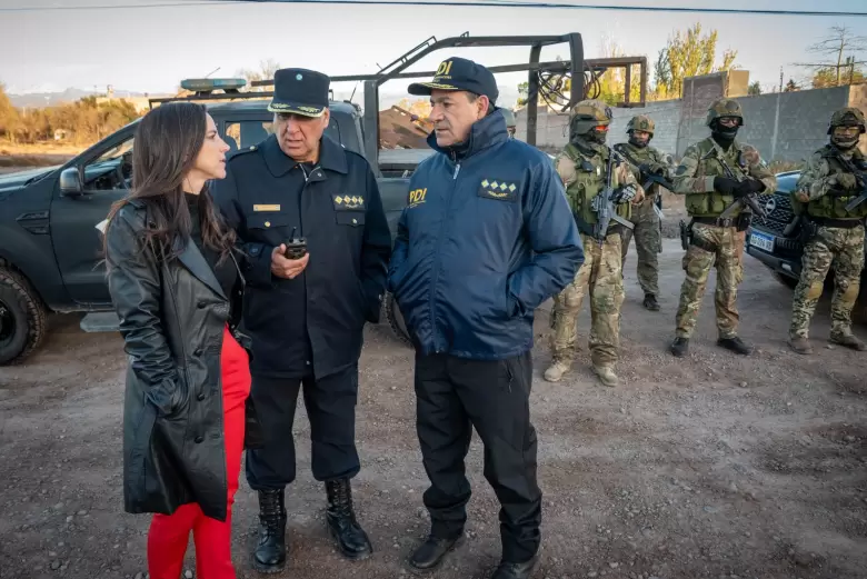 Megaoperativo en el Asentamiento Castro